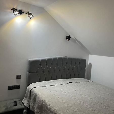 Apartament Mansarda Venus Râmnicu Vâlcea Екстериор снимка